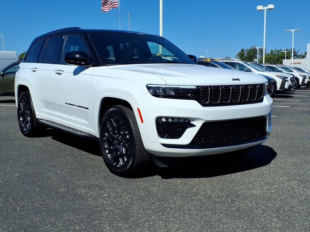 used 2024 Jeep Grand Cherokee car, priced at $55,900