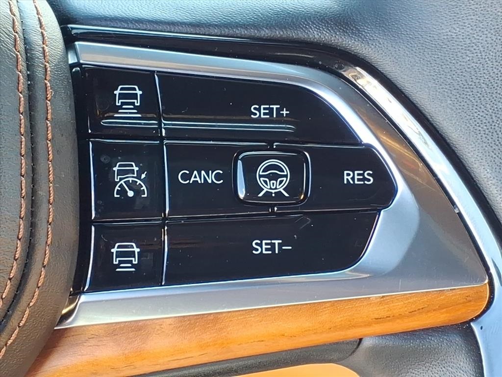 used 2024 Jeep Grand Cherokee car, priced at $55,900