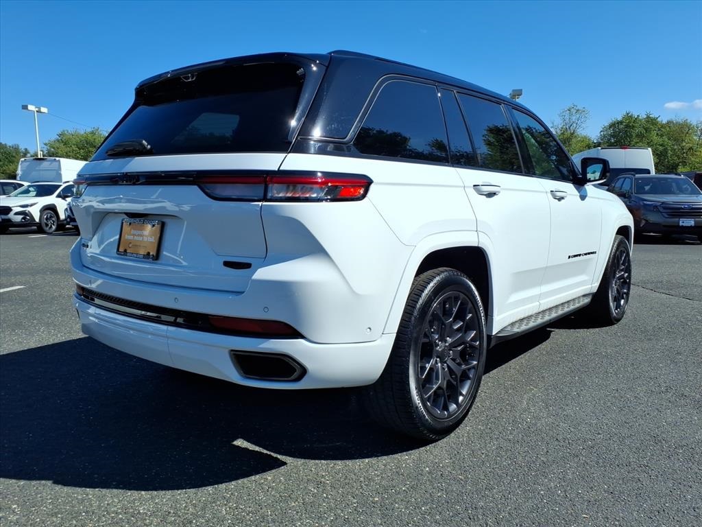 used 2024 Jeep Grand Cherokee car, priced at $55,900