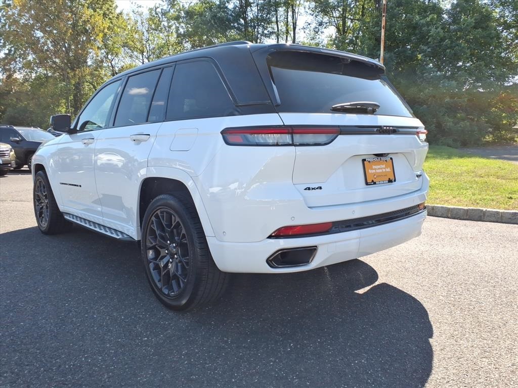 used 2024 Jeep Grand Cherokee car, priced at $55,900