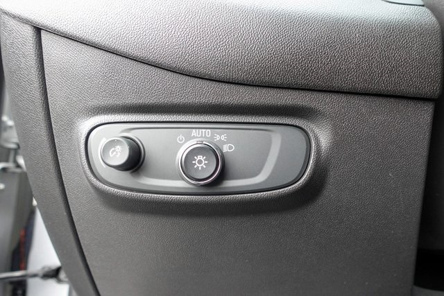 used 2021 Chevrolet Equinox car, priced at $19,175