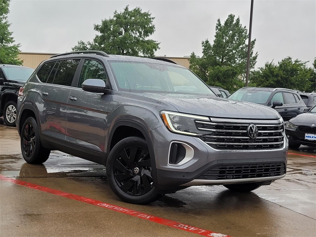 used 2024 Volkswagen Atlas car, priced at $35,500