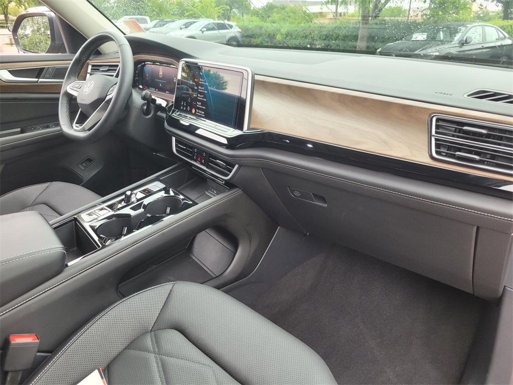 used 2024 Volkswagen Atlas car, priced at $32,577