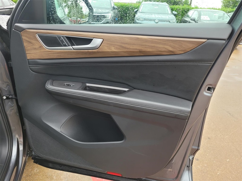 used 2024 Volkswagen Atlas car, priced at $32,577