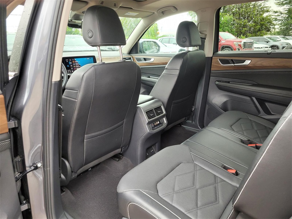 used 2024 Volkswagen Atlas car, priced at $32,577