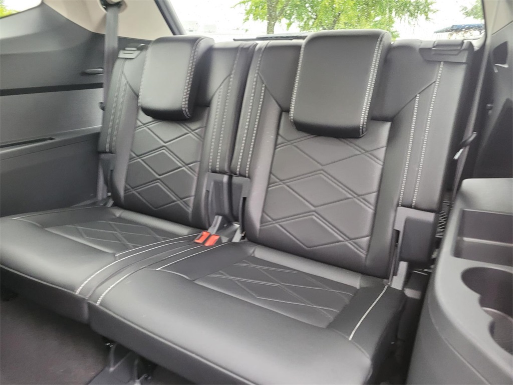 used 2024 Volkswagen Atlas car, priced at $32,577