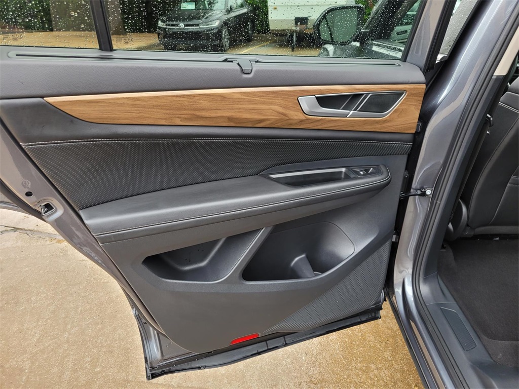 used 2024 Volkswagen Atlas car, priced at $32,577