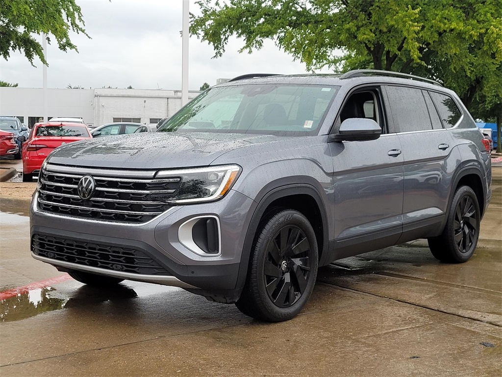 used 2024 Volkswagen Atlas car, priced at $32,577