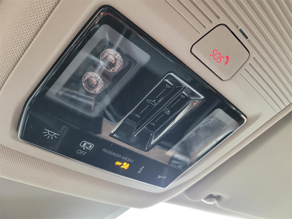used 2024 Volkswagen Atlas car, priced at $32,577