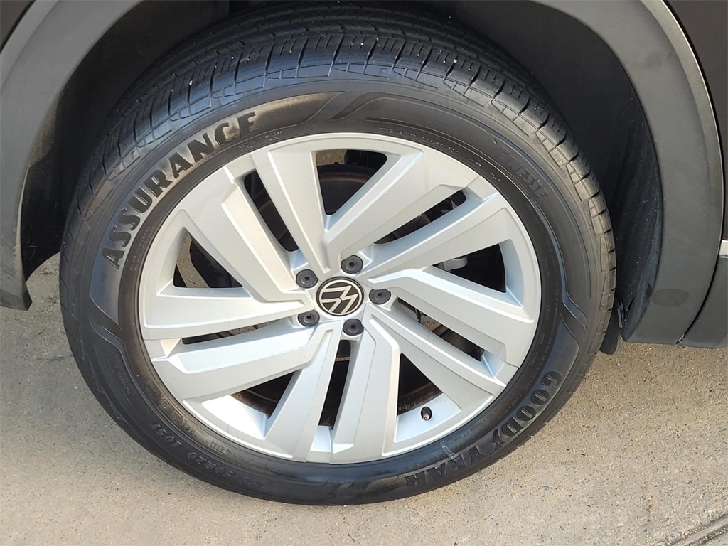 used 2021 Volkswagen Atlas car, priced at $25,883