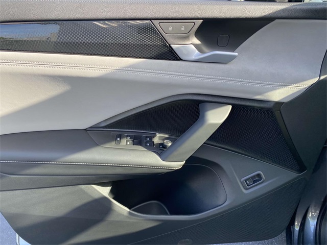 new 2025 Volkswagen Tiguan car, priced at $39,486