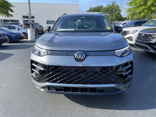 new 2025 Volkswagen Tiguan car, priced at $39,486