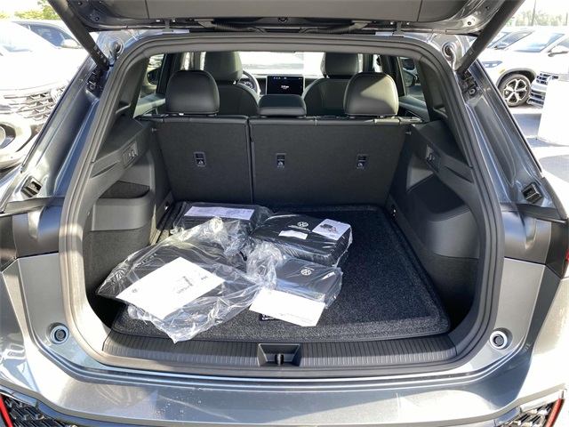 new 2025 Volkswagen Tiguan car, priced at $39,486