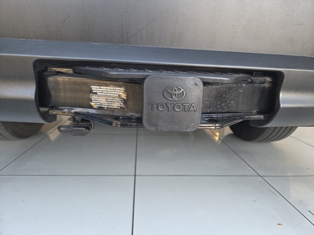 used 2022 Toyota Highlander car, priced at $35,577