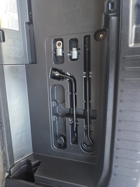 used 2022 Toyota Highlander car, priced at $35,577