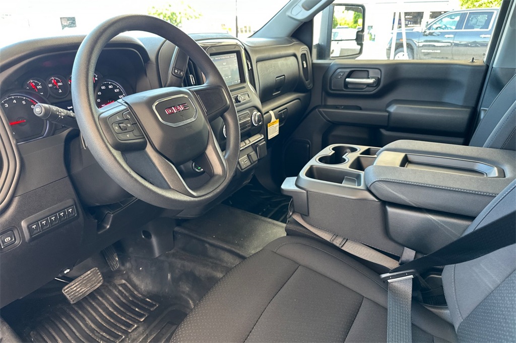 new 2025 GMC Sierra 3500HD car, priced at $53,918