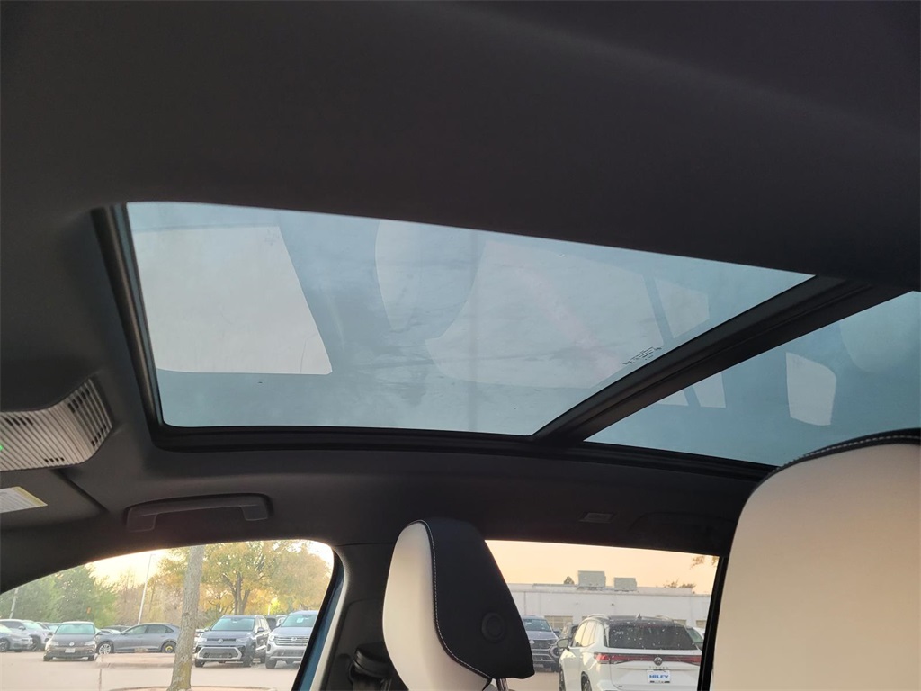 new 2026 Volkswagen Tiguan car, priced at $45,521