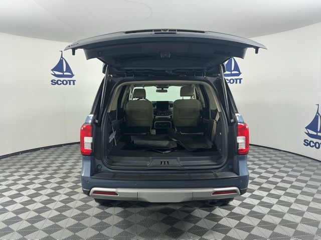 used 2022 Ford Expedition car, priced at $40,701