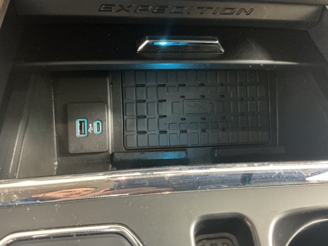 used 2022 Ford Expedition car, priced at $40,701