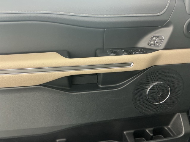 used 2022 Ford Expedition car, priced at $40,701