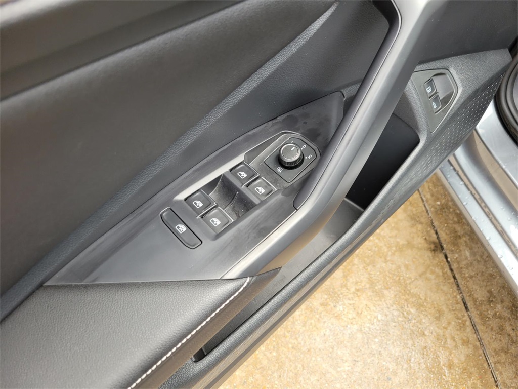 used 2024 Volkswagen Jetta car, priced at $23,624