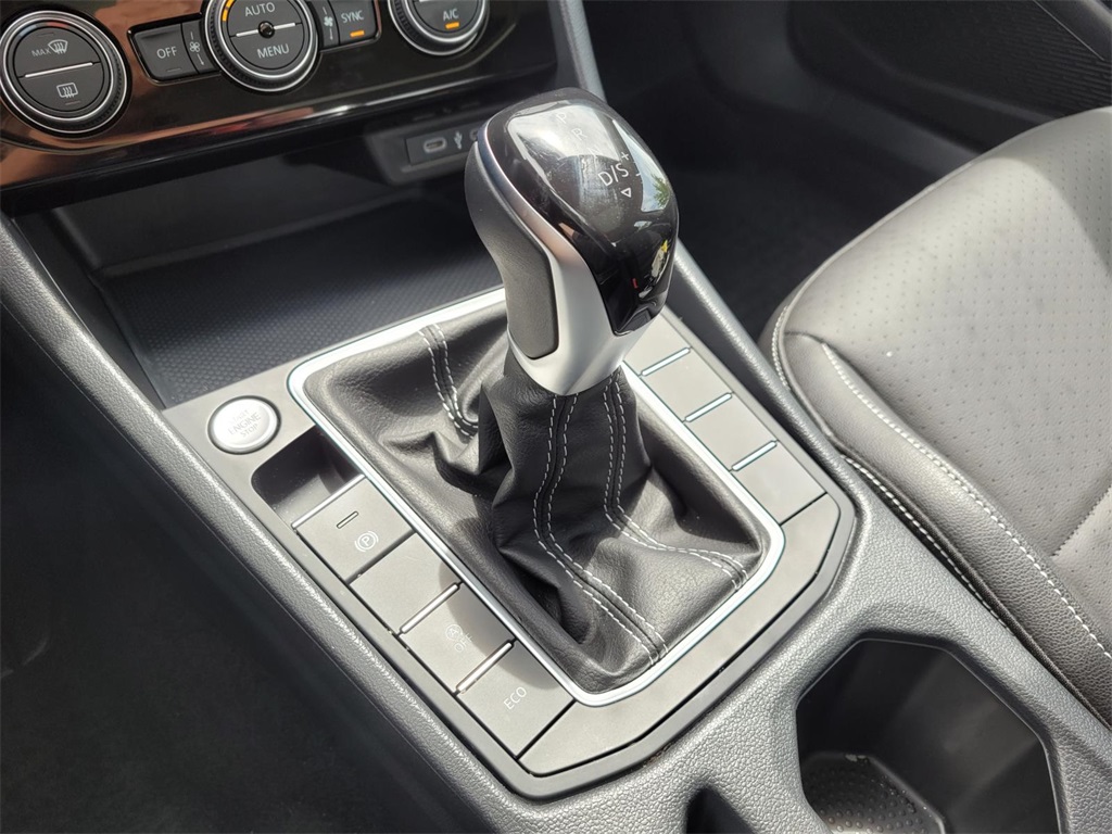used 2024 Volkswagen Jetta car, priced at $23,624