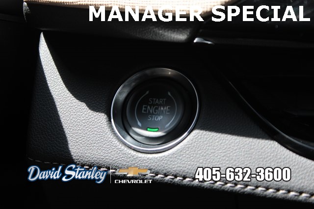 used 2025 Buick Enclave car, priced at $37,200