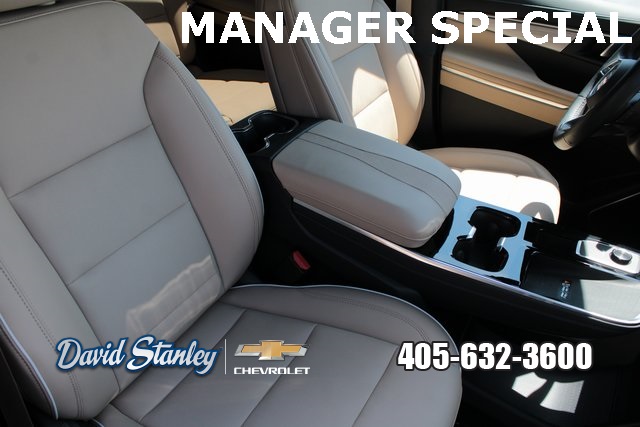 used 2025 Buick Enclave car, priced at $37,200