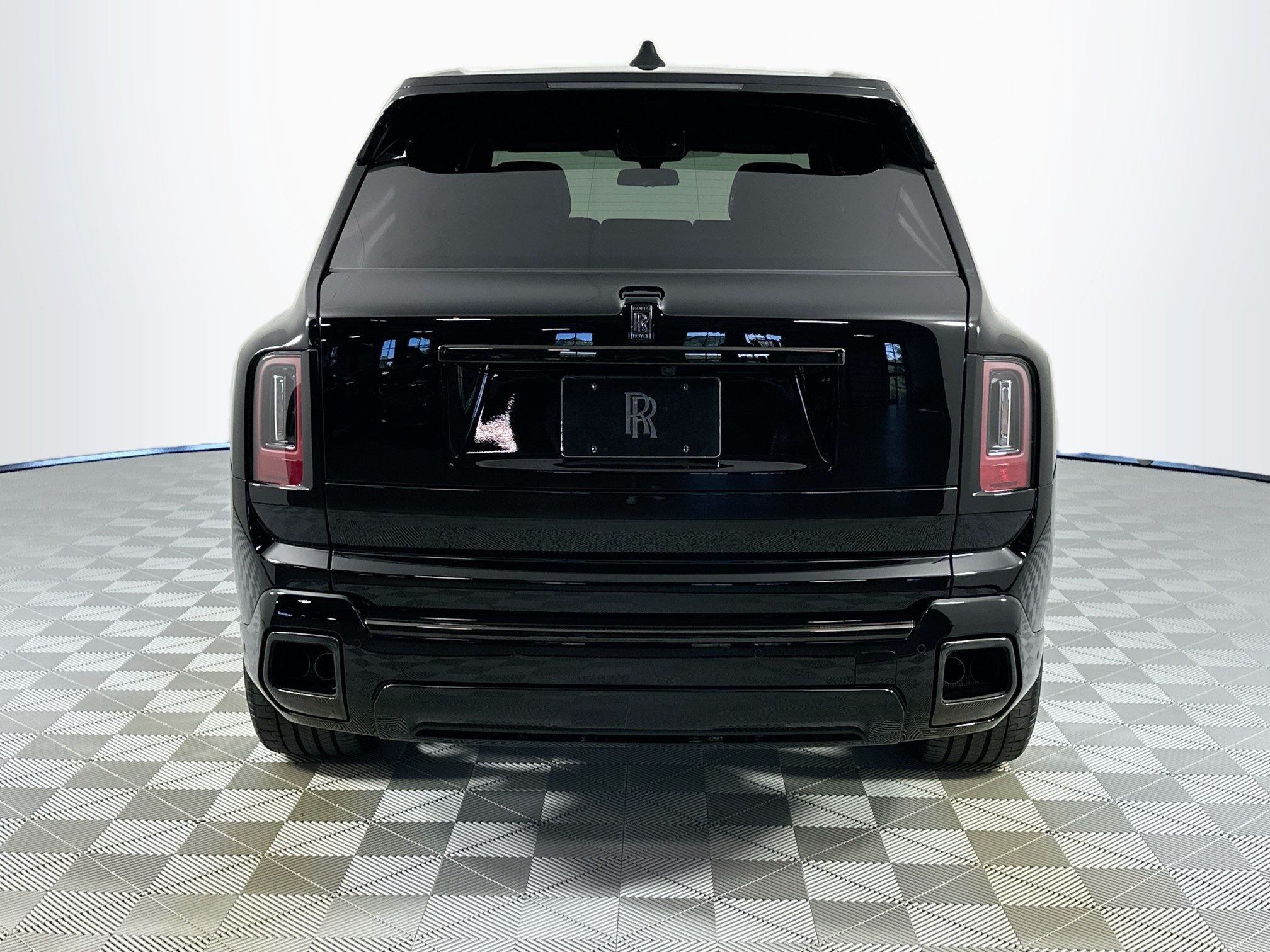 new 2026 Rolls-Royce Cullinan car, priced at $606,350