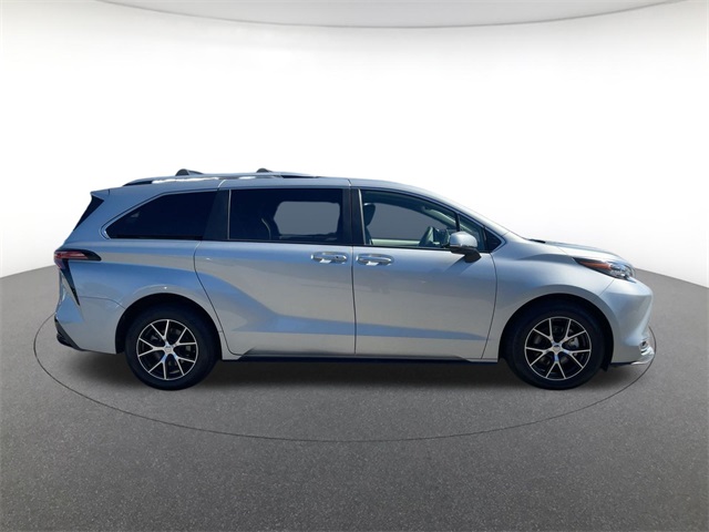 used 2024 Toyota Sienna car, priced at $53,911