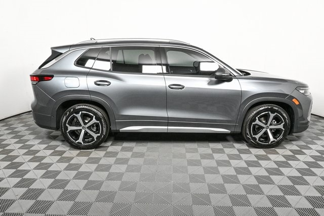 new 2025 Volkswagen Tiguan car, priced at $37,545