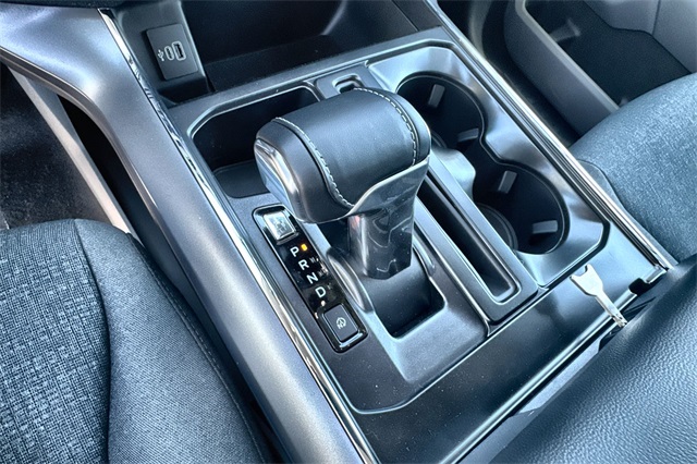 new 2025 Ford F-150 Lightning car, priced at $63,915