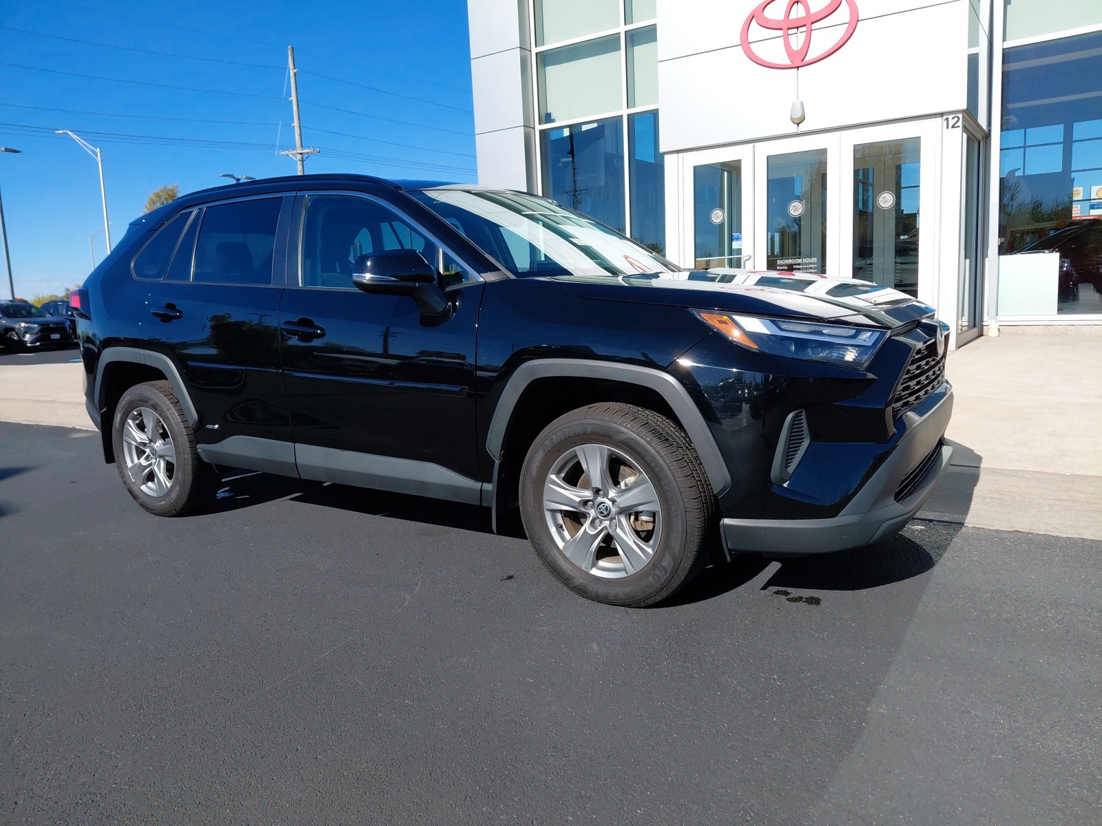 used 2022 Toyota RAV4 Hybrid car, priced at $26,186