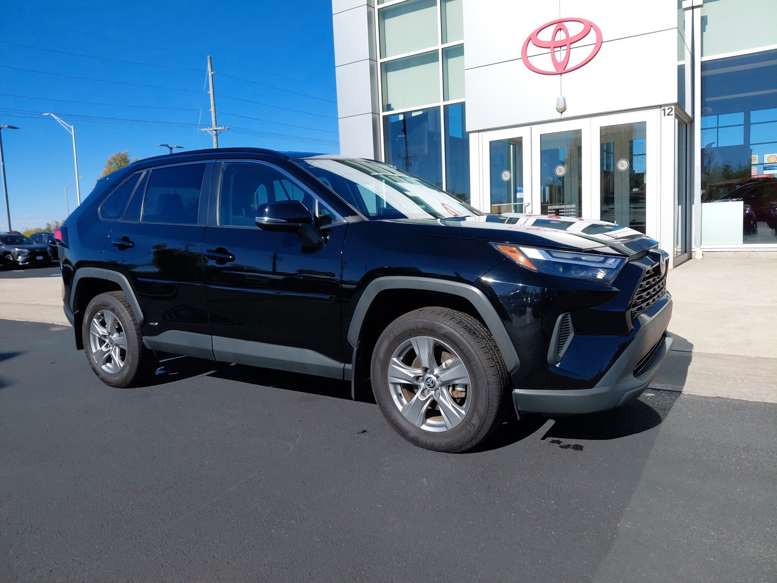 used 2022 Toyota RAV4 Hybrid car, priced at $26,186