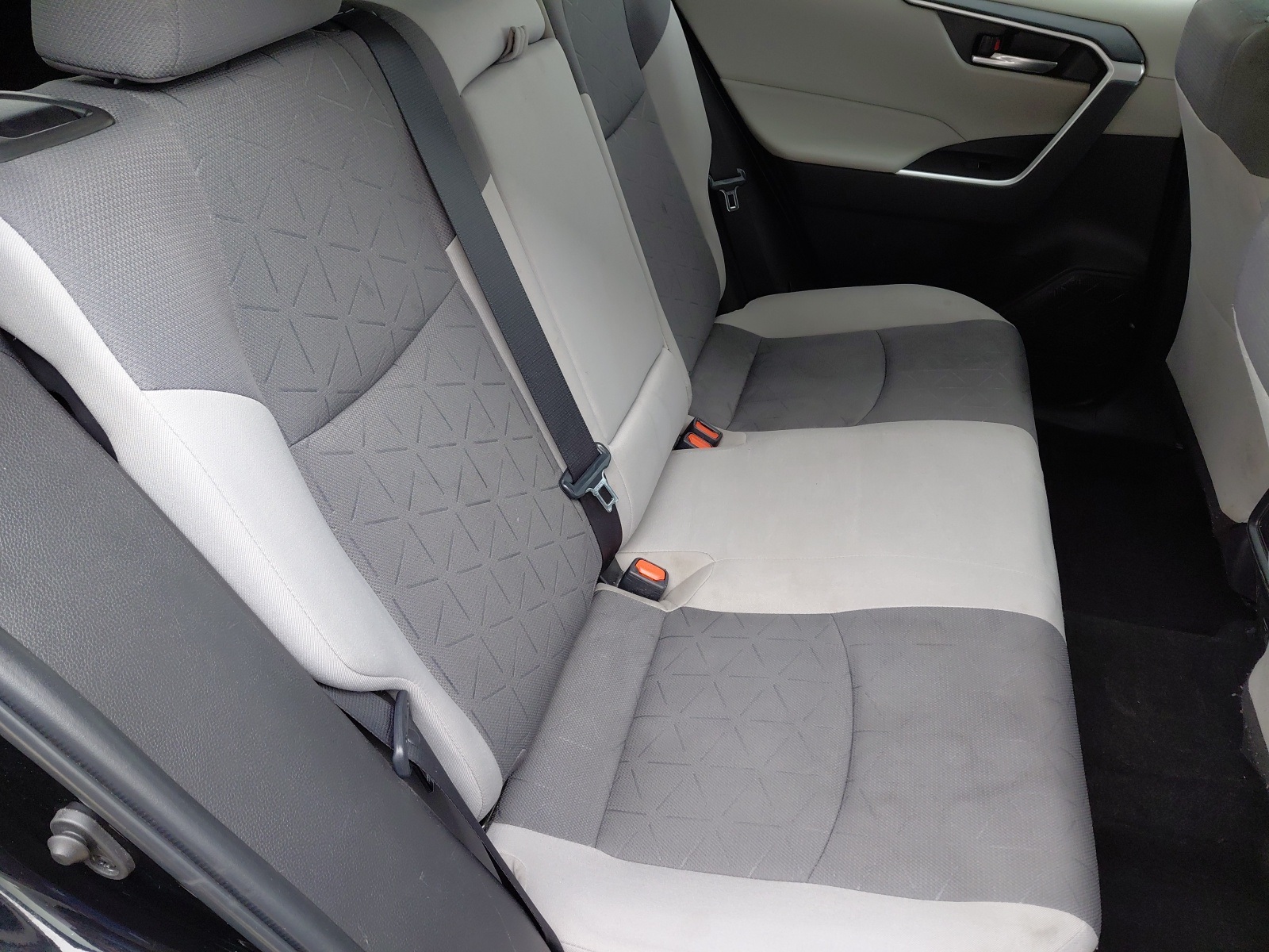 used 2022 Toyota RAV4 Hybrid car, priced at $26,186