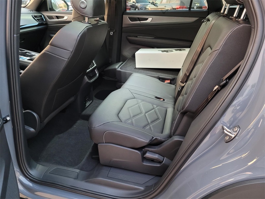 new 2026 Volkswagen Atlas Cross Sport car, priced at $46,449