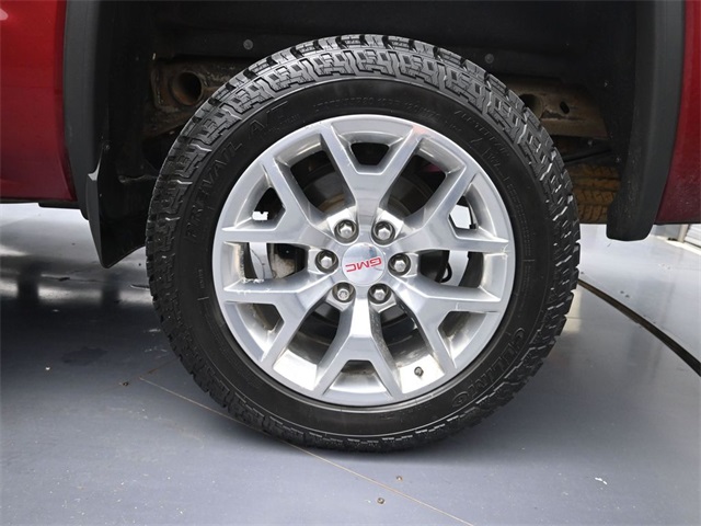 used 2018 GMC Sierra 1500 car, priced at $30,301