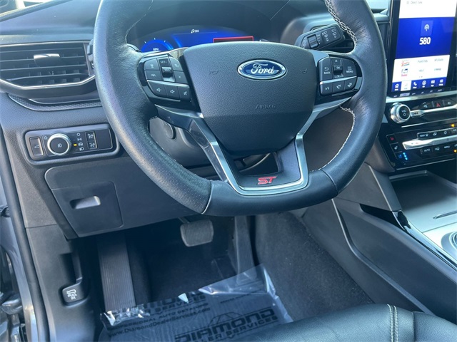 used 2023 Ford Explorer car, priced at $41,911