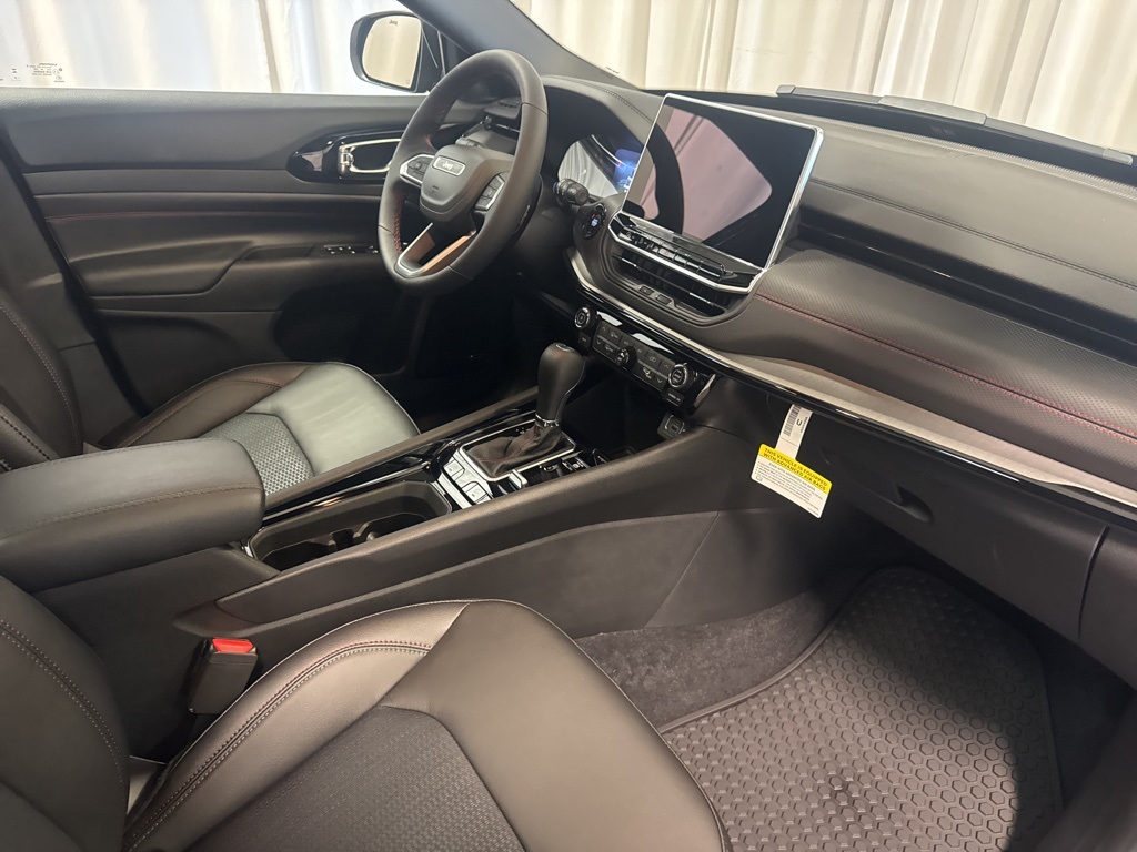 new 2025 Jeep Compass car, priced at $38,694