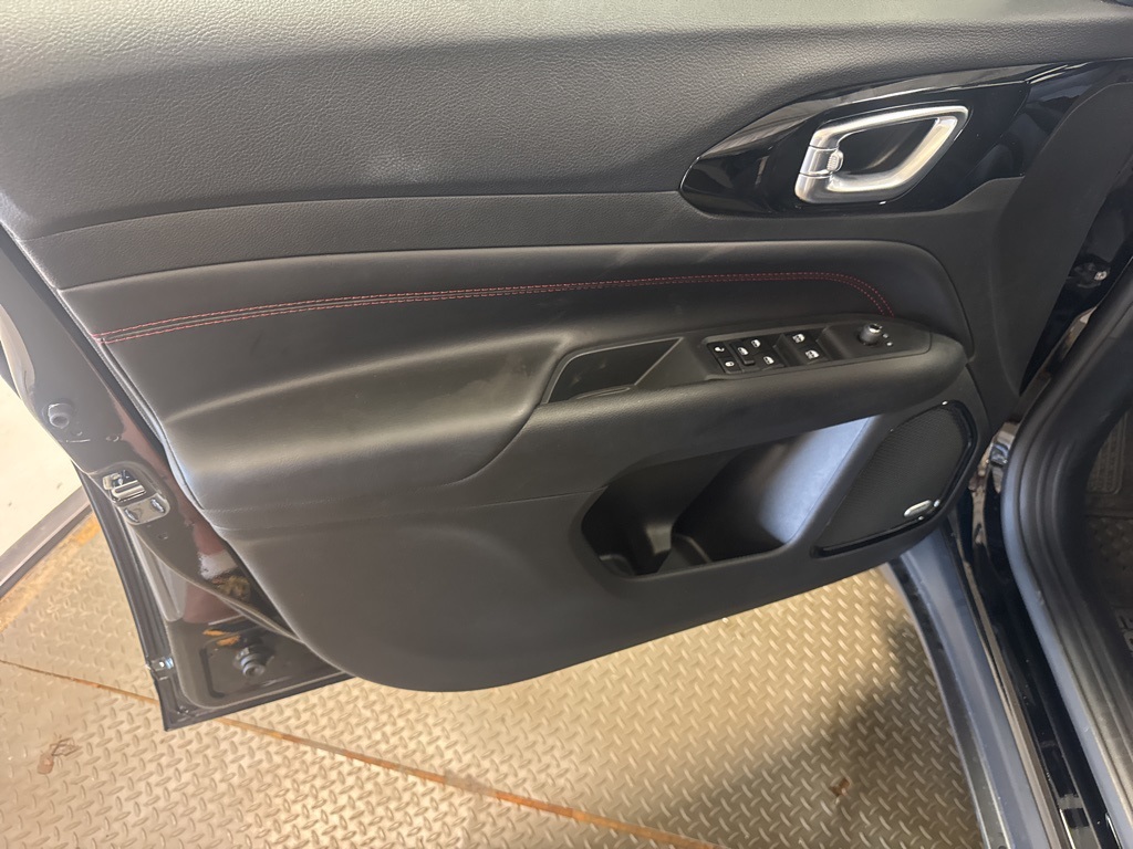 new 2025 Jeep Compass car, priced at $38,694