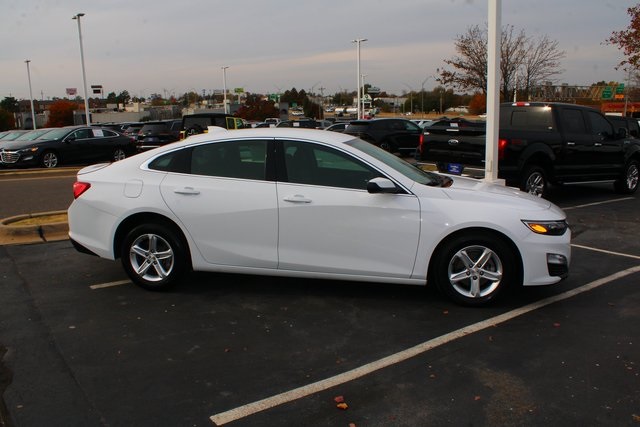 used 2024 Chevrolet Malibu car, priced at $19,867