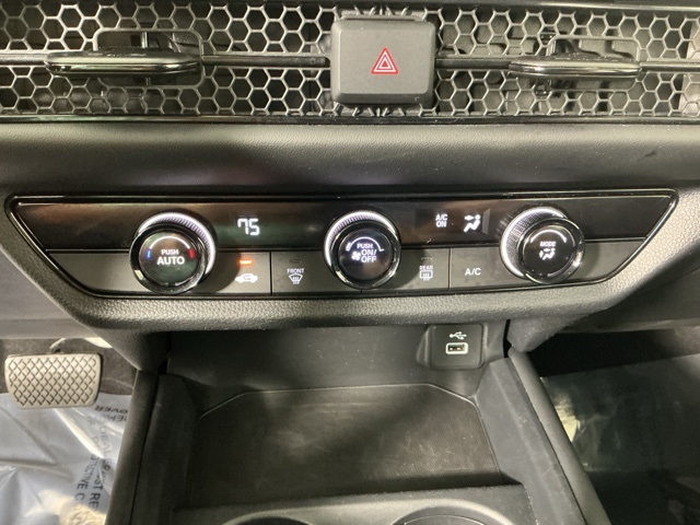 used 2025 Honda HR-V car, priced at $27,995
