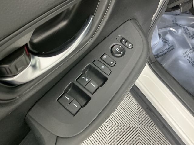 used 2025 Honda HR-V car, priced at $27,995
