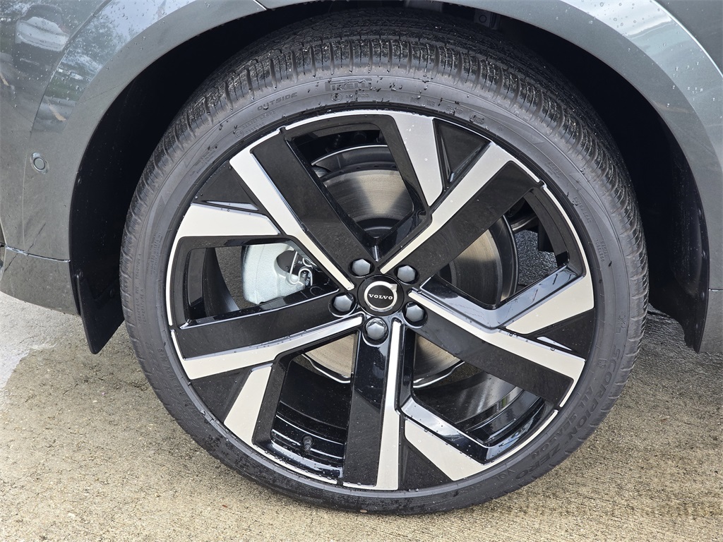 new 2026 Volvo XC60 Plug-In Hybrid car, priced at $80,750
