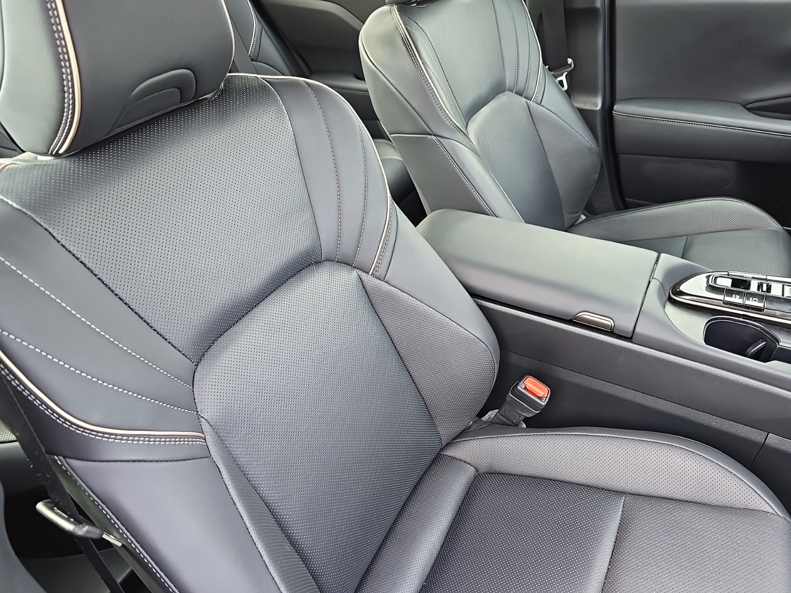 used 2024 Toyota Crown car, priced at $36,001