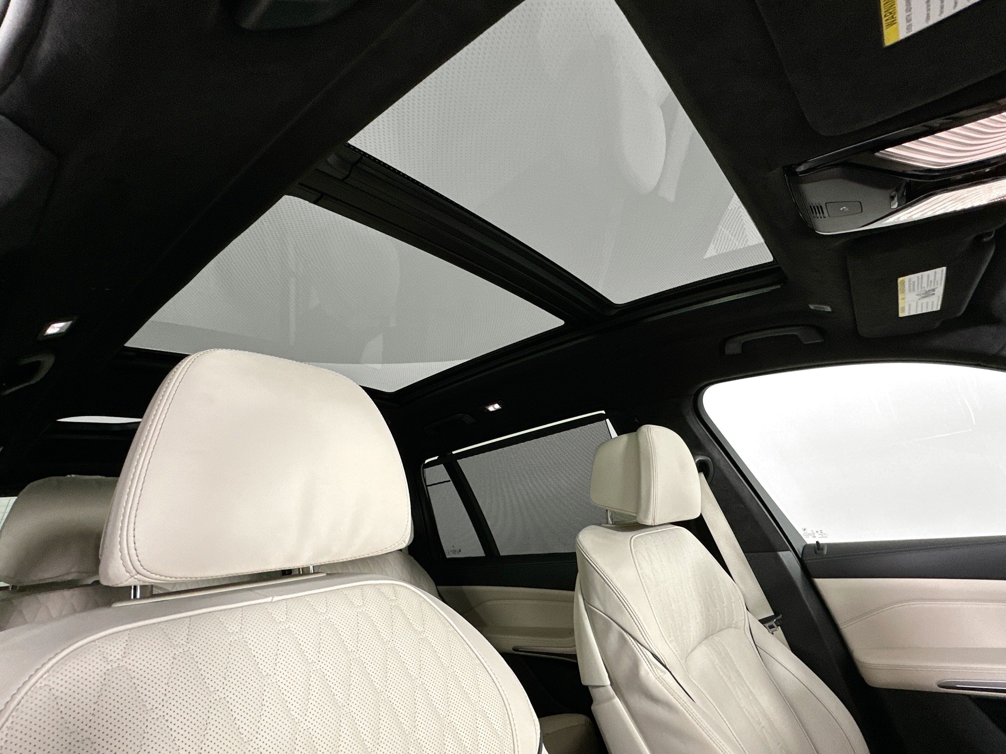 used 2022 BMW X7 car, priced at $54,998