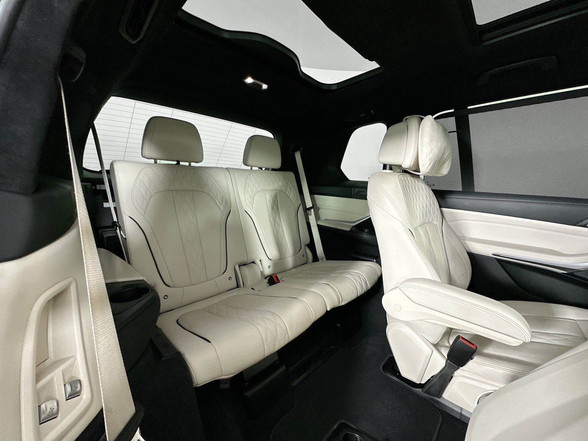 used 2022 BMW X7 car, priced at $54,998