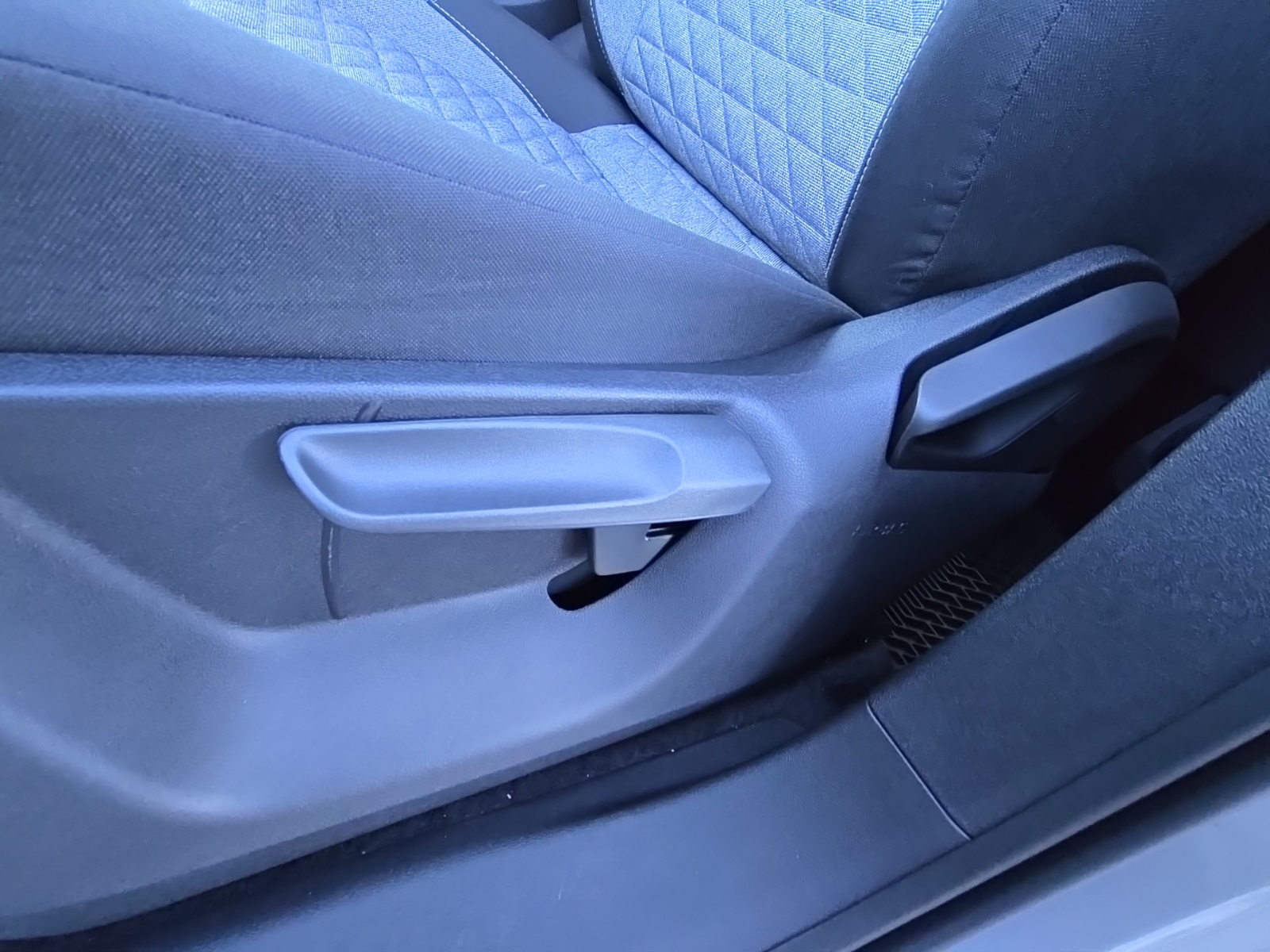 new 2026 Volkswagen Tiguan car, priced at $34,378