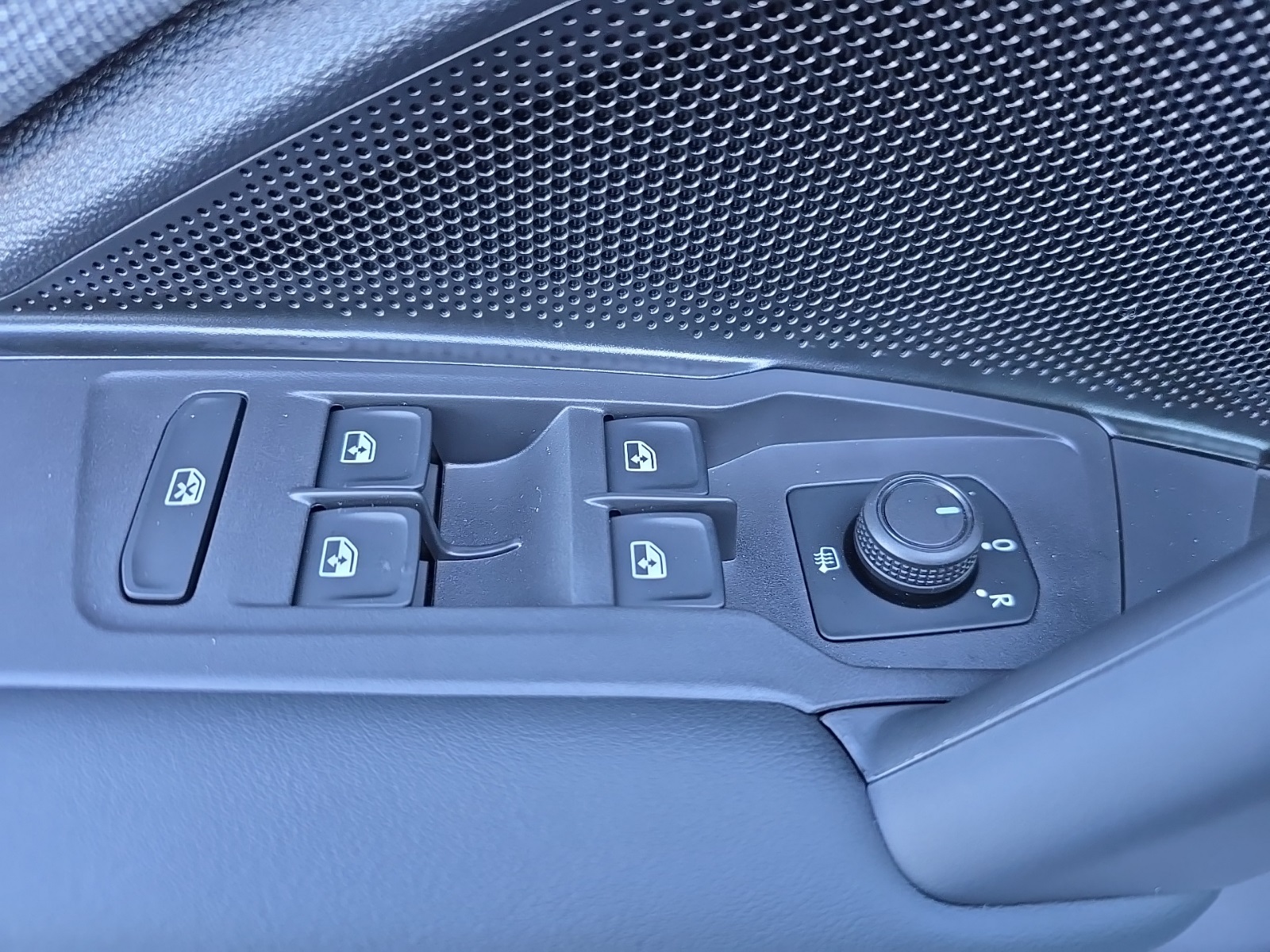 new 2026 Volkswagen Tiguan car, priced at $34,378