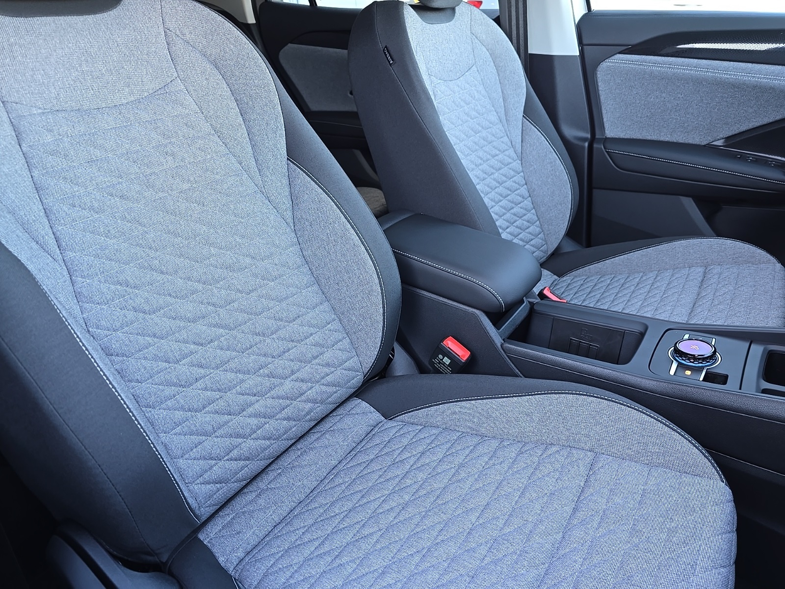 new 2026 Volkswagen Tiguan car, priced at $34,378